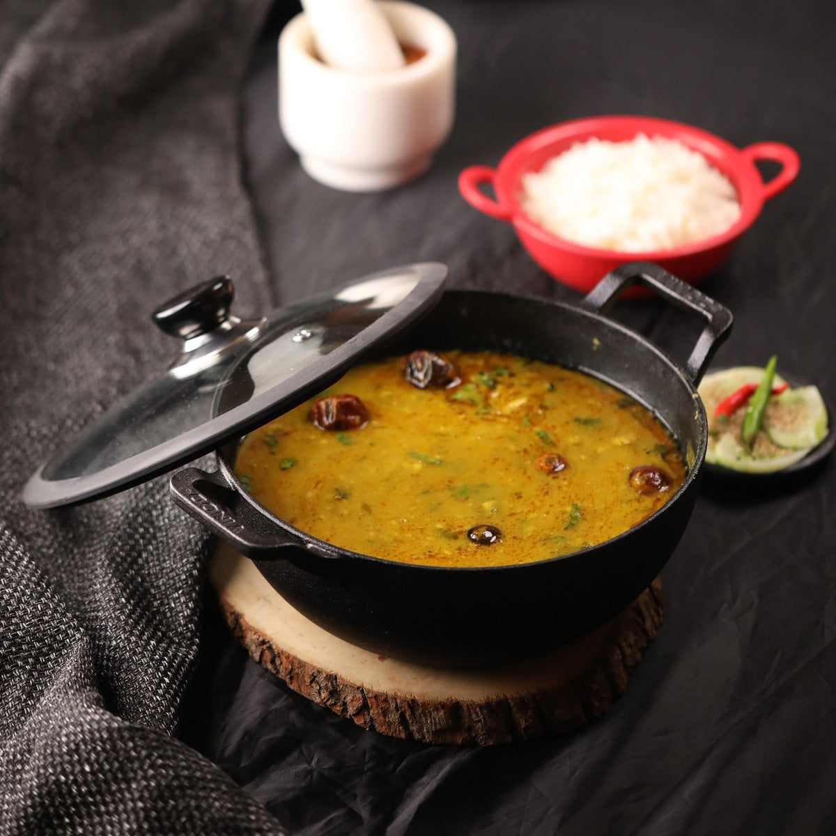 Vinod Legacy Pre Seasoned Cast Iron Kadai with Glass Lid - 4.3 L - LCIDK26