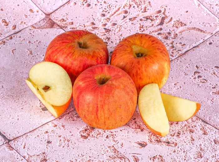 Les Jardins Du Petit Depot Fuji Apple  -  4Pc